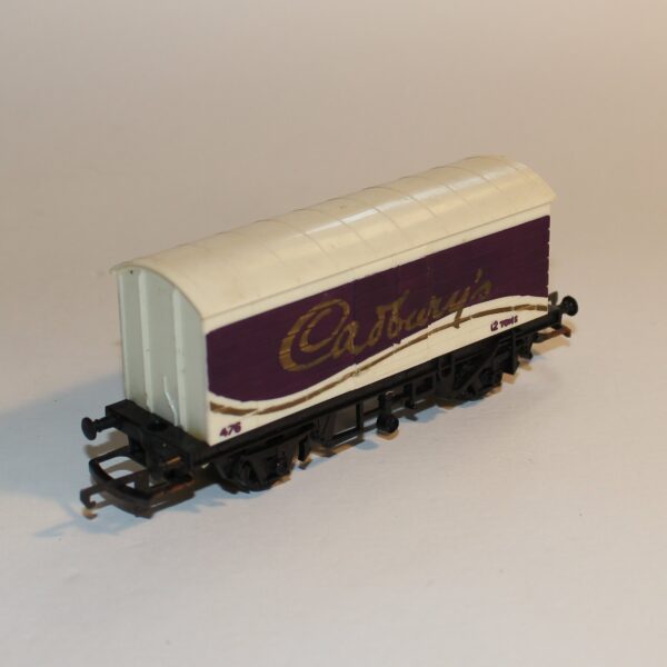 Triang Hornby R109 Closed Wagon Cadburys