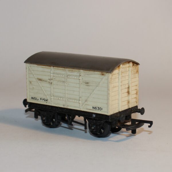 Triang Hornby R14 10 Ton Insulfish Van