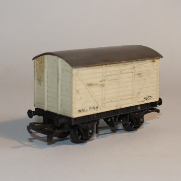 Triang Hornby R14 10 Ton Insulfish Van