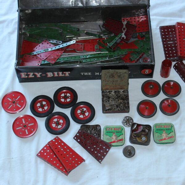 Ezy-Bilt Australian Meccano Set 8 Tin Box