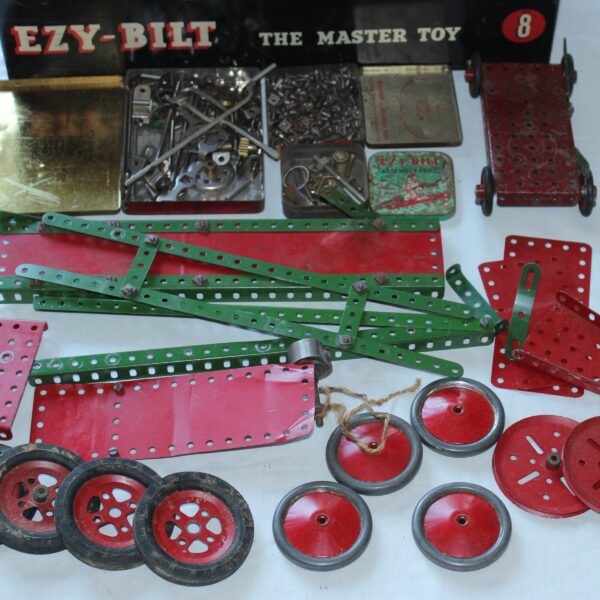 Ezy-Bilt Australian Meccano Set 8 Tin Box