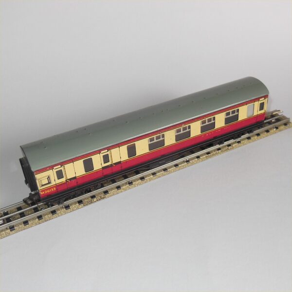 Hornby Dublo 32018 Stanier Coach M26133