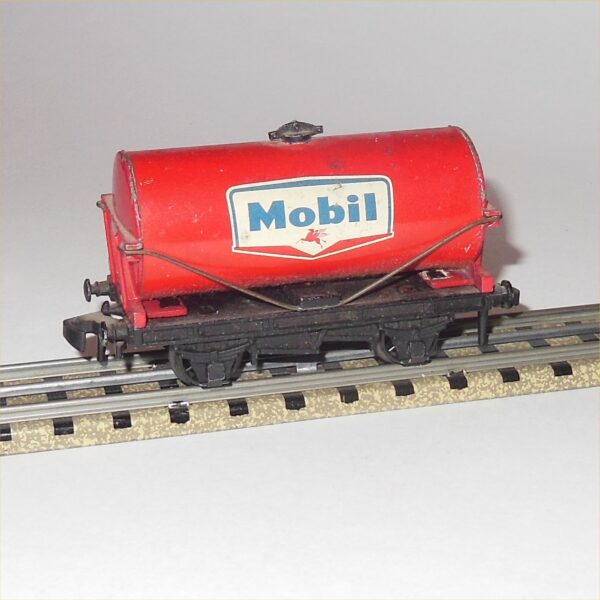 Hornby Dublo 4677 Tanker Mobil Petrol Tank Wagon OO Scale