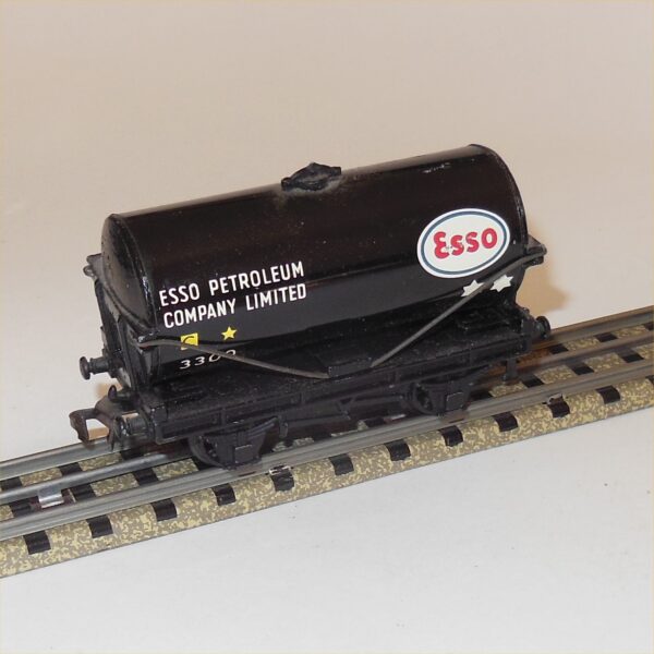 Hornby Dublo 4680 Tanker Esso Petrol Tank Wagon OO Scale