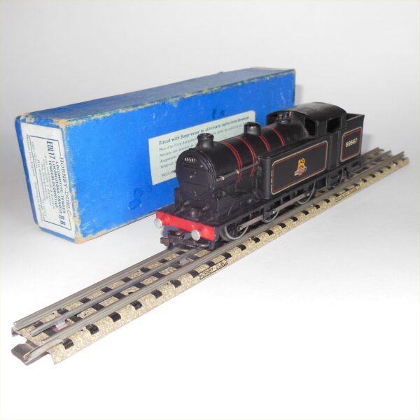 Hornby Dublo 31017 EDL17 Tank Locomotive 3-Rail 0-6-2 OO Scale