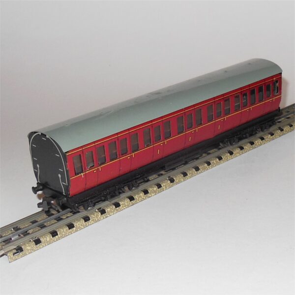 Hornby Dublo 32092 3-Rail Suburban Coach 1st 2nd OO Scale