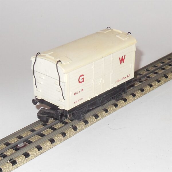 Wrenn Railways W5019 12T Refrigerated Van GW OO Scale with Dublo Couplings