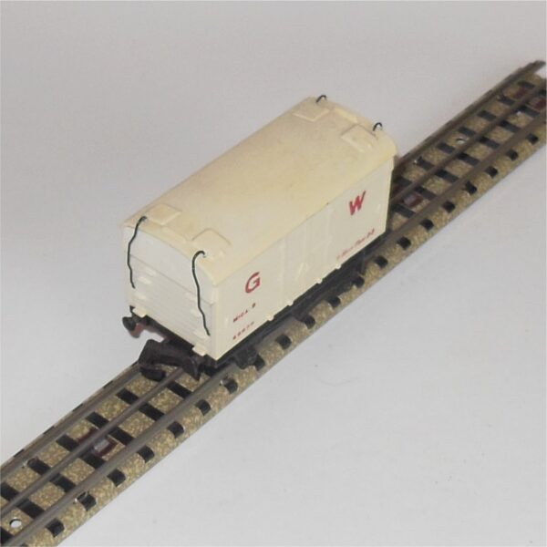 Wrenn Railways W5019 12T Refrigerated Van GW OO Scale with Dublo Couplings