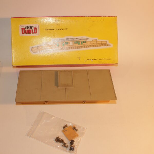 Hornby Dublo 5085 Suburban Station Kit Boxed OO HO Scale