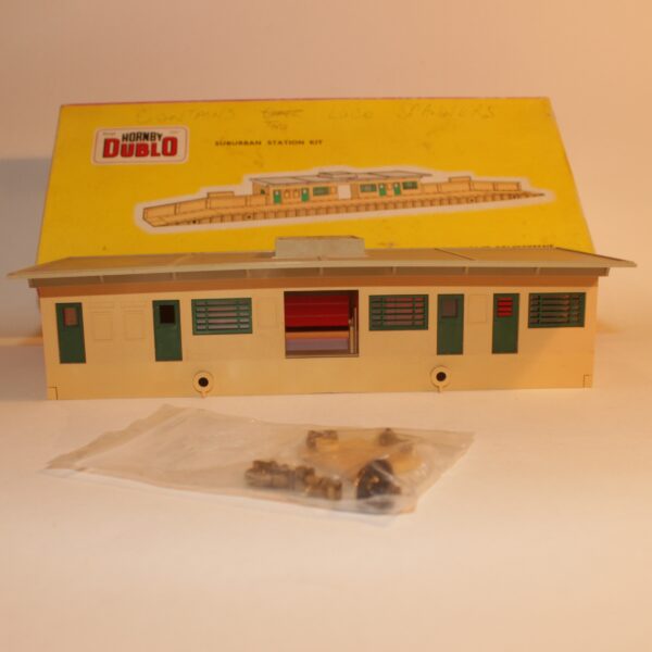 Hornby Dublo 5085 Suburban Station Kit Boxed OO HO Scale