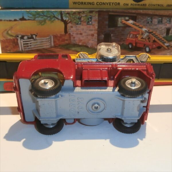 Corgi Toys 64 Conveyor on Forward Control Jeep with Box