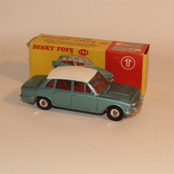 Dinky Toys 135 Triumph 2000 Sedan c1965