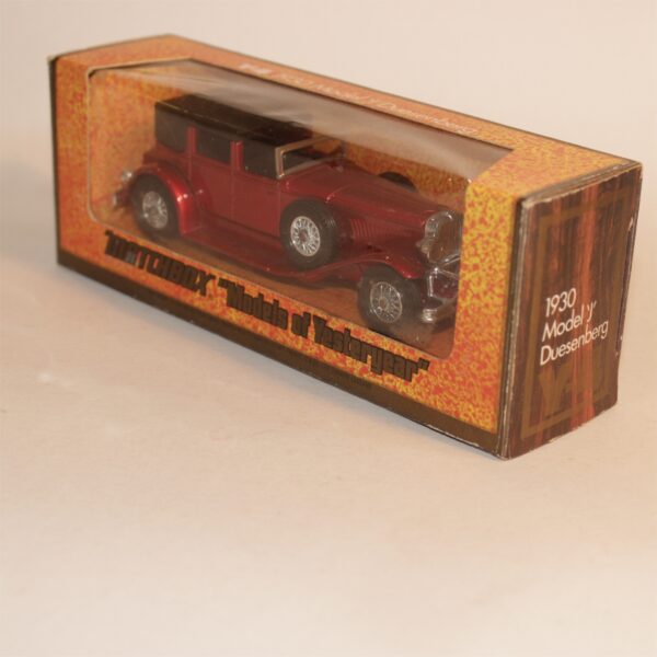 Matchbox Yesteryear Y-4 1930 Model J Duesenberg Sedan Town Car