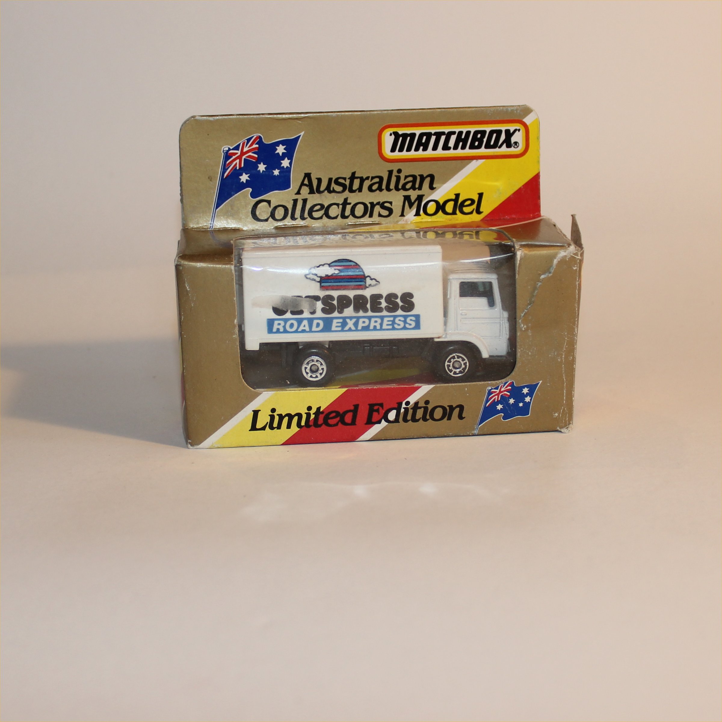 Matchbox MB72 Delivery Truck Jetspress Road Express 1981